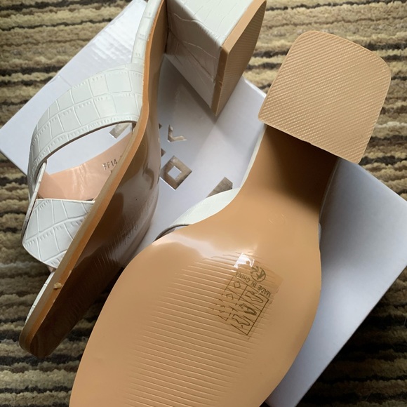 Ladies Sandals - Picture 5 of 7